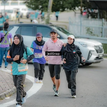 Runner Photo 8327279