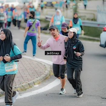 Runner Photo 8327284