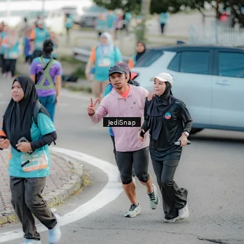 Runner Photo 8327291