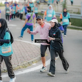 Runner Photo 8327299