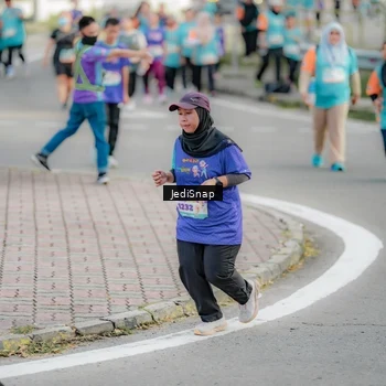 Runner Photo 8327309