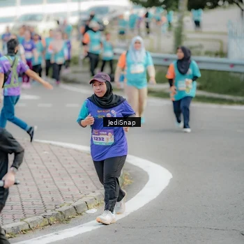 Runner Photo 8327317