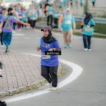 Runner Photo 8327319