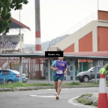 Runner Photo 8327325