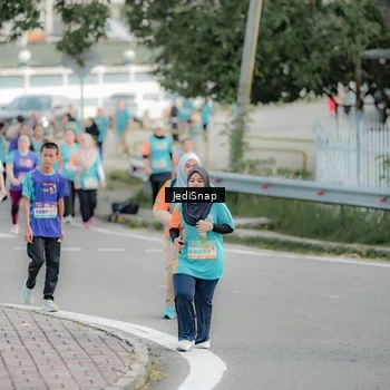 Runner Photo 8327328