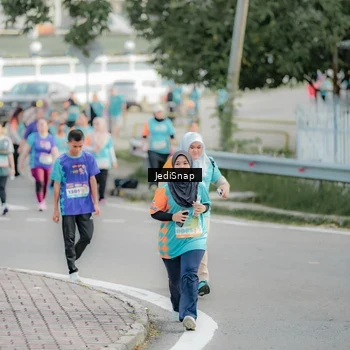 Runner Photo 8327329