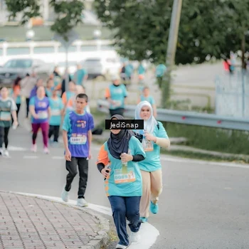 Runner Photo 8327334