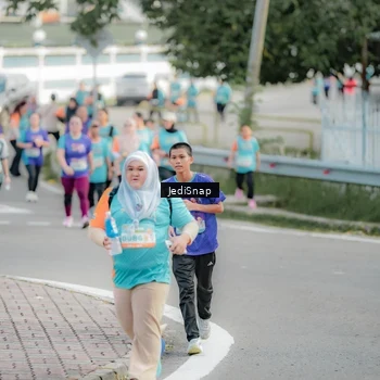 Runner Photo 8327348