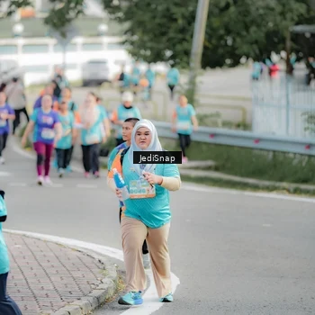 Runner Photo 8327353