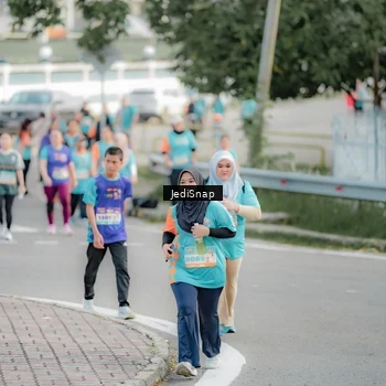 Runner Photo 8327357