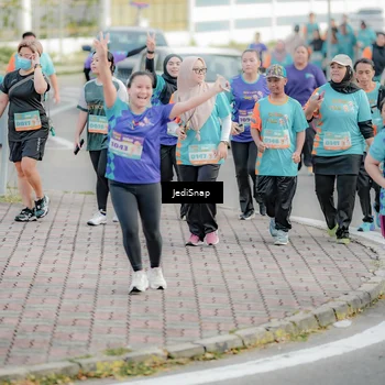 Runner Photo 8327368