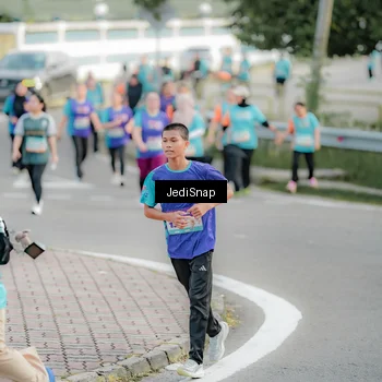 Runner Photo 8327380