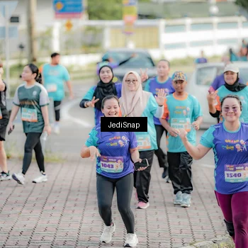 Runner Photo 8327391