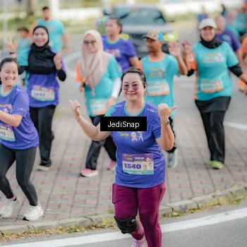 Runner Photo 8327404