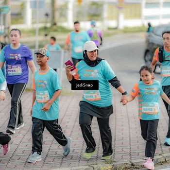 Runner Photo 8327427