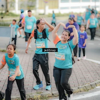 Runner Photo 8327432