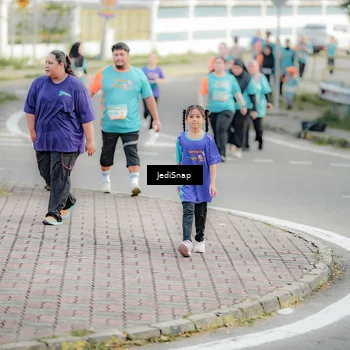 Runner Photo 8327454