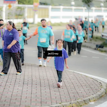Runner Photo 8327455