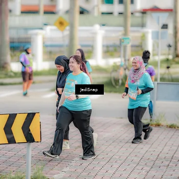 Runner Photo 8327516