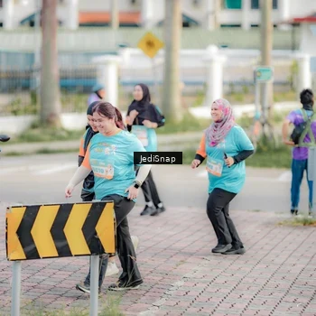 Runner Photo 8327534