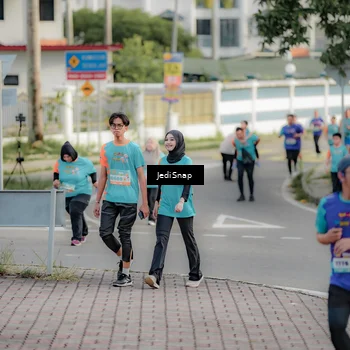 Runner Photo 8327555