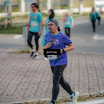 Runner Photo 8327574