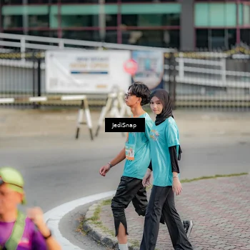 Runner Photo 8327593