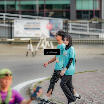 Runner Photo 8327597