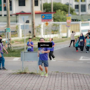 Runner Photo 8327606