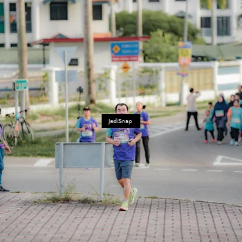 Runner Photo 8327608