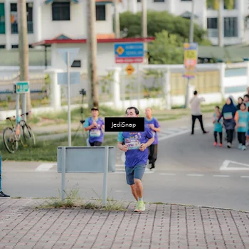 Runner Photo 8327631
