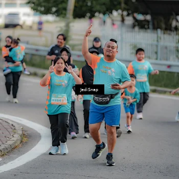 Runner Photo 8327640