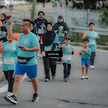 Runner Photo 8327661