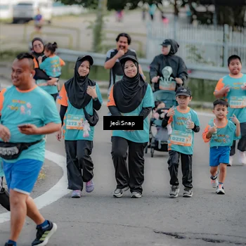 Runner Photo 8327670