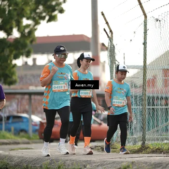 Runner Photo 8327672