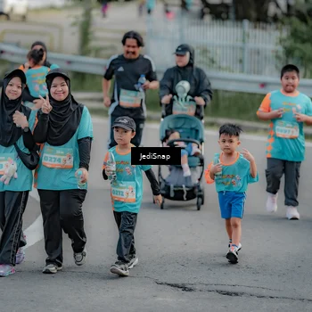 Runner Photo 8327681