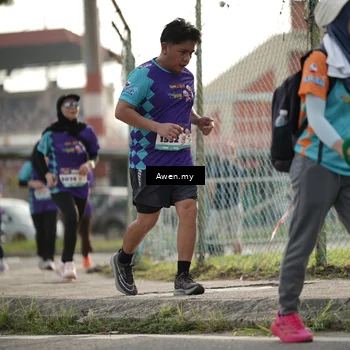 Runner Photo 8327704