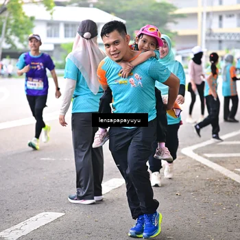 Runner Photo 8327708