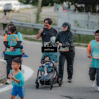 Runner Photo 8327713