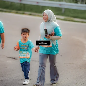 Runner Photo 8327715