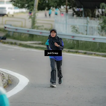 Runner Photo 8327738