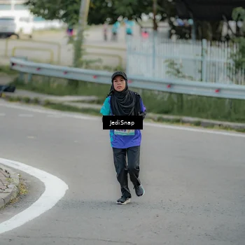 Runner Photo 8327742