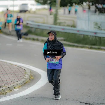 Runner Photo 8327752