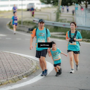 Runner Photo 8327801