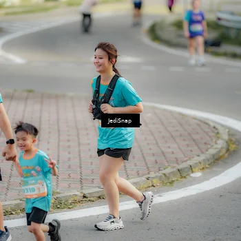 Runner Photo 8327827