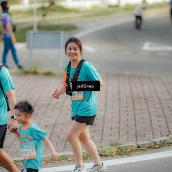 Runner Photo 8327834