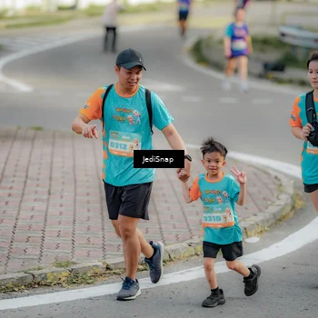 Runner Photo 8327847