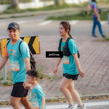 Runner Photo 8327848