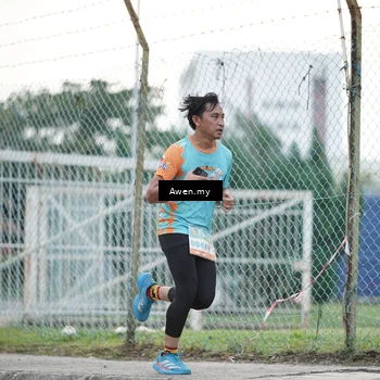 Runner Photo 8327923