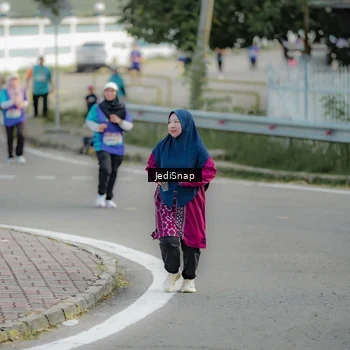 Runner Photo 8327933